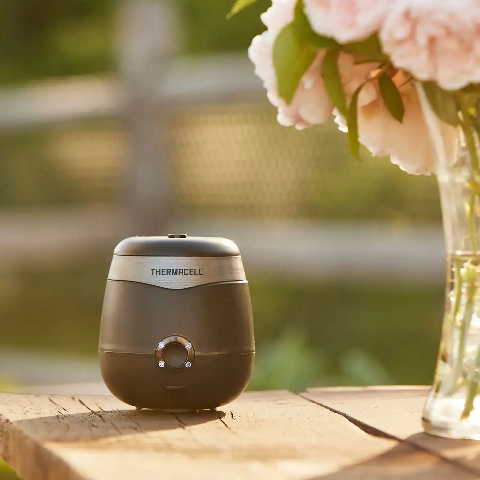 E-ZoneGuard Patio 9Hr Rechargeable Mosquito Repeller (E90) - Image 9